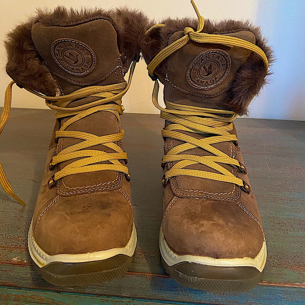 Santana Canada size 9 snow boots NEVER WORN